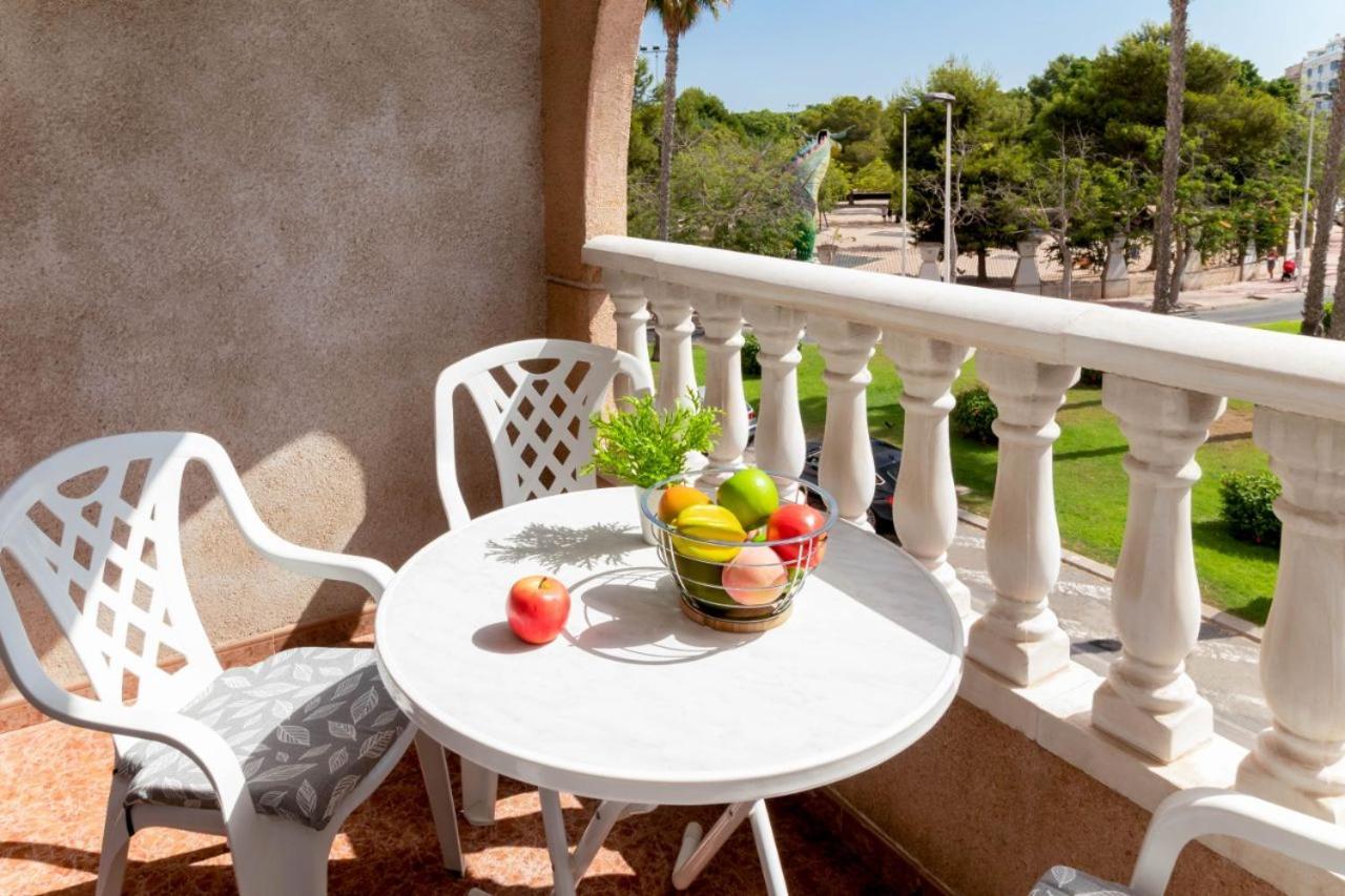 Apartamentos Villa Madrid Torrevieja Eksteriør bilde